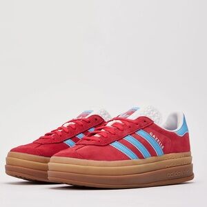 Adidas Gazelle Sneaker Bold Red Blue Burst stripes 
Size 6 Women’s